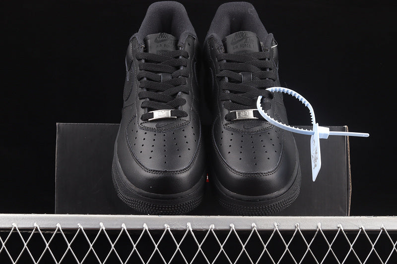 Nike Air Force 1 "Supreme Black"