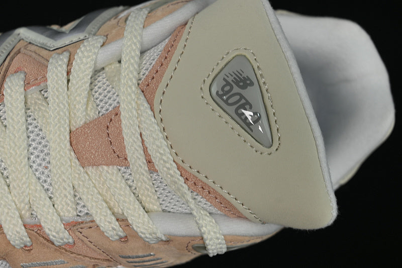 NB 9060  "Vintage Rose"