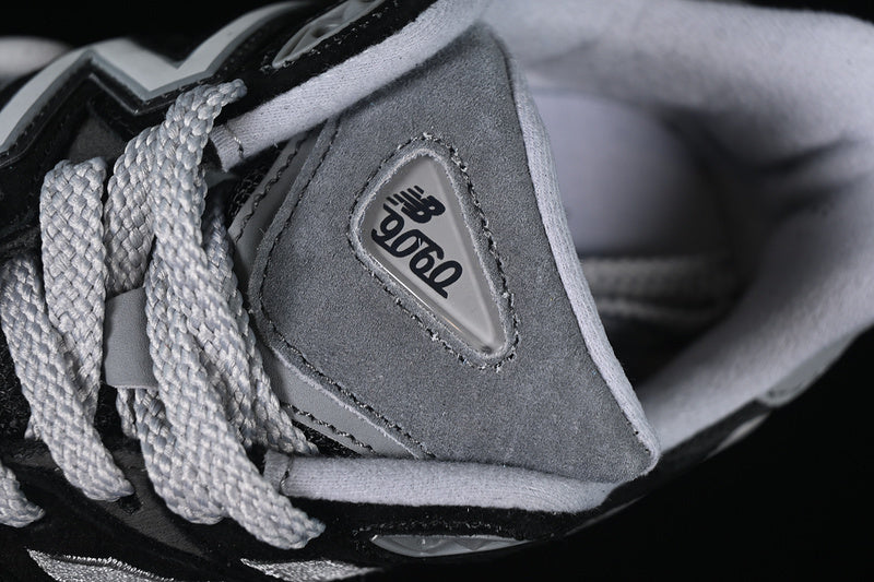 NB 9060   "Black/Grey"