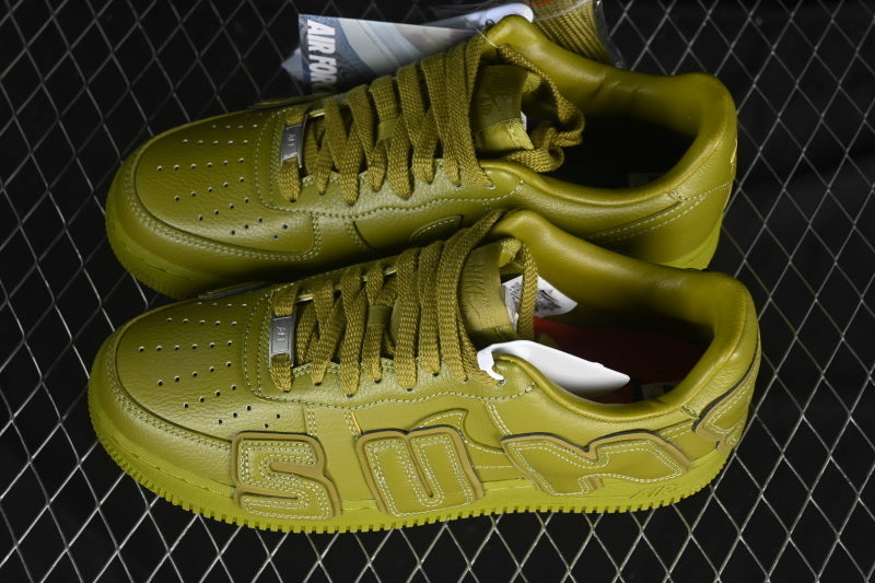Nike Air Force 1 Cactus Plant Flea Market en color "Moss"