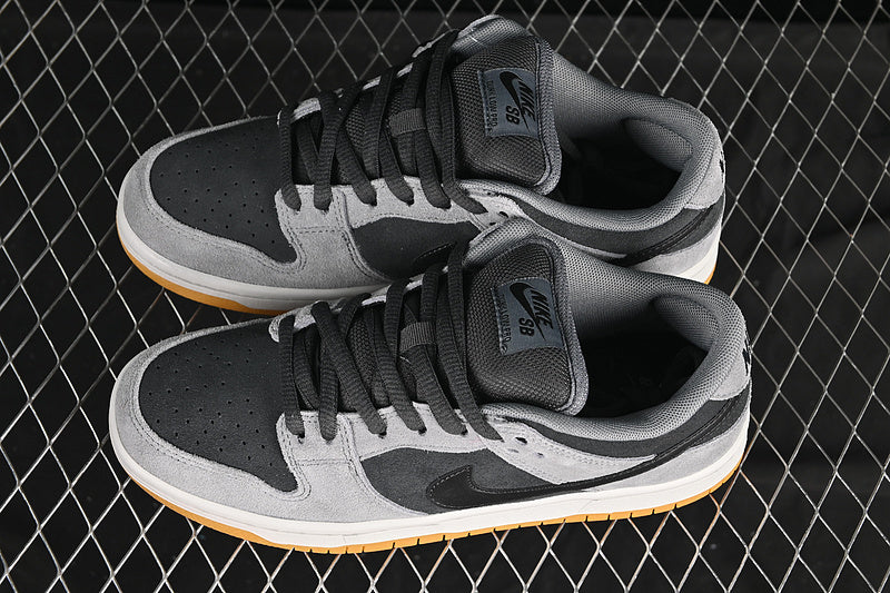 Nike SB Dunk Low "Dark Smoke Grey"
