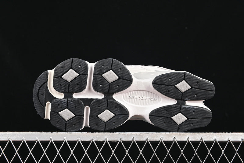NB 9060  "Grey Ice Wine"