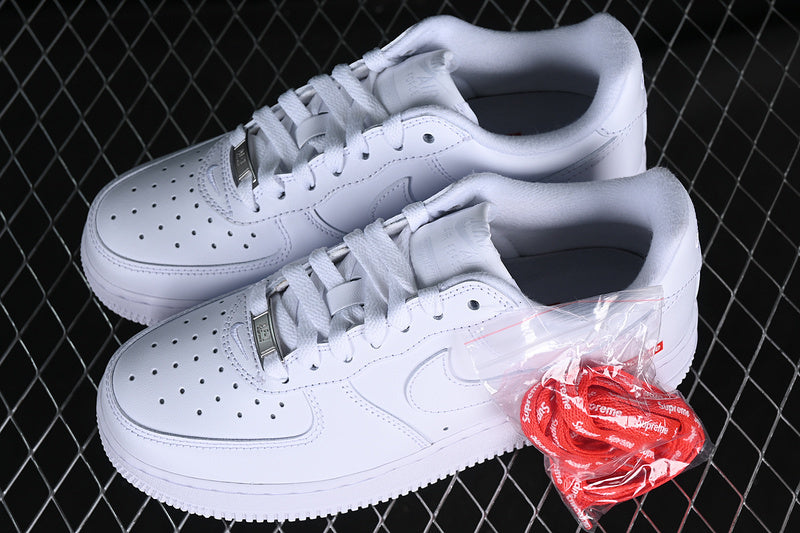 Nike Air Force 1 "Supreme White"