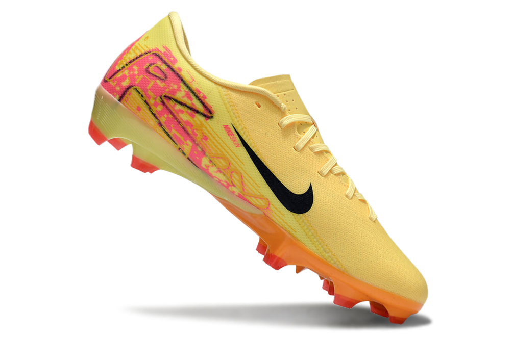 NIKE Mercurial Vapor 16 Academy "Kylian M"