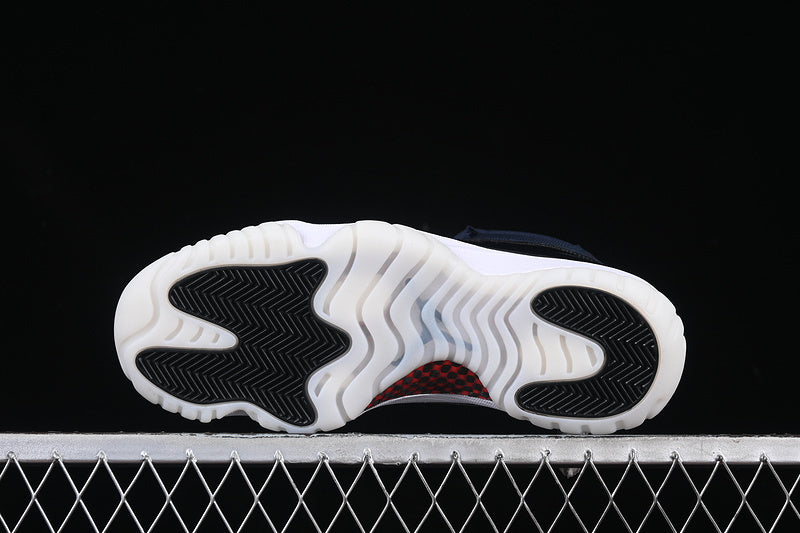 Air Jordan 11 Retro "Navy"