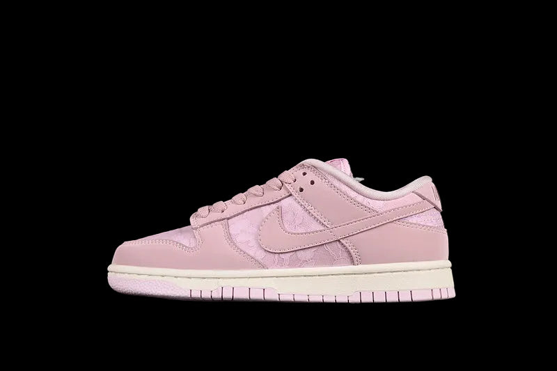 Nike SB Dunk Low "Regal Pin"
