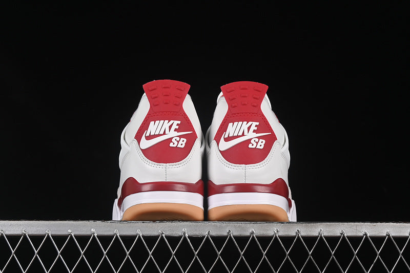 Air Jordan 4 Retro  "Varsity Red"