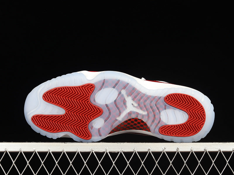 Air Jordan 11 Retro "Cherry"