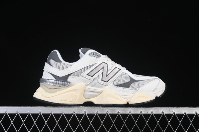 NB 9060 "Sea Salt Castlerock"
