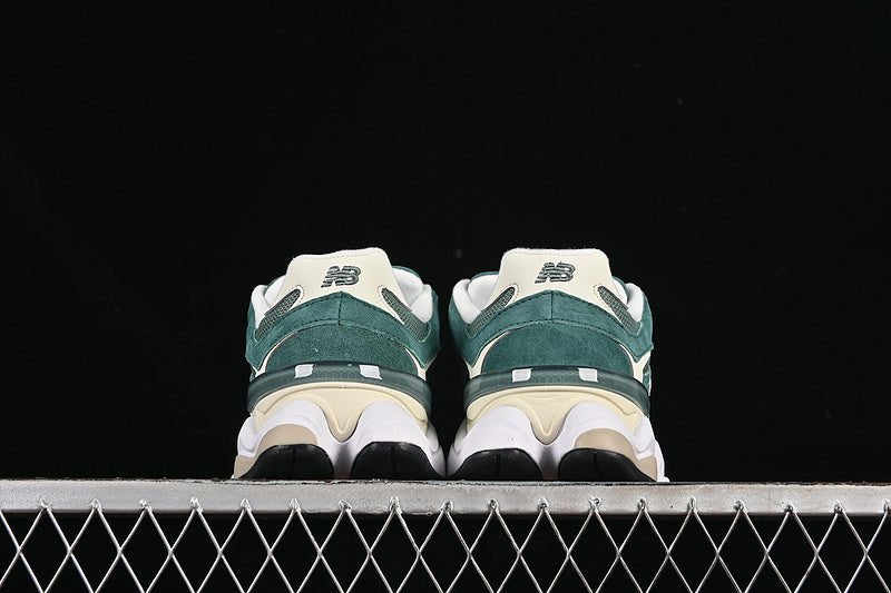 NB 9060  "spruce/angora"