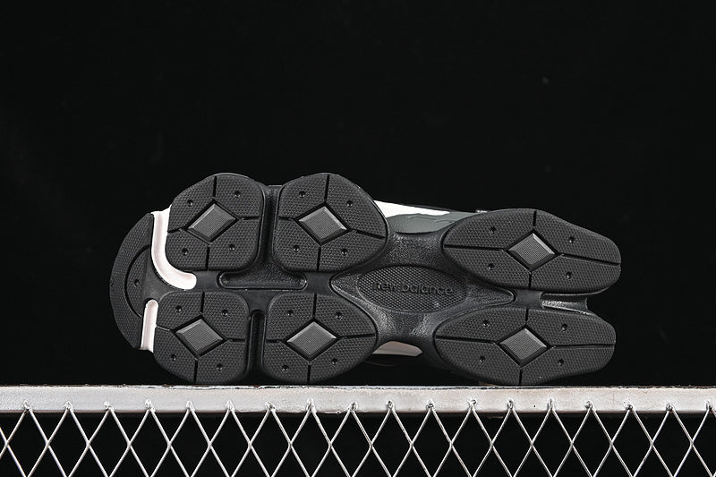 NB 9060  "All Black/White"