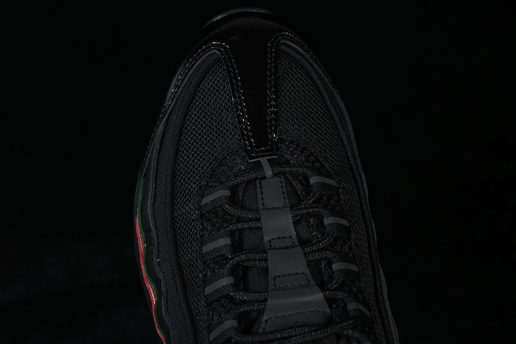Nike Air Max 95 x UNDEFEATED "Black"