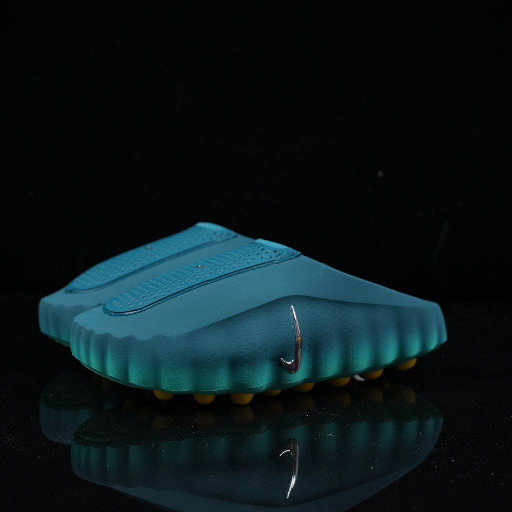 Nike Mind 001  "Geode Teal Light Menta"