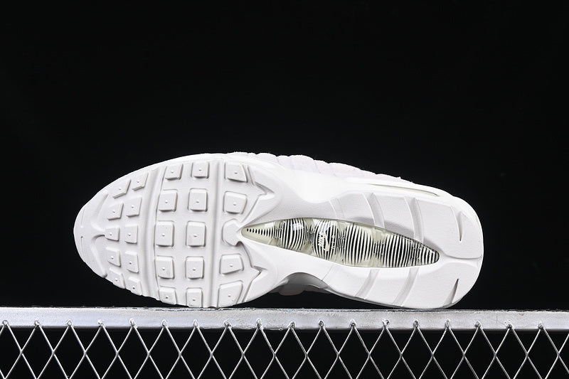 Nike Air Max 95 x Comme Des Garçons "Triple White"