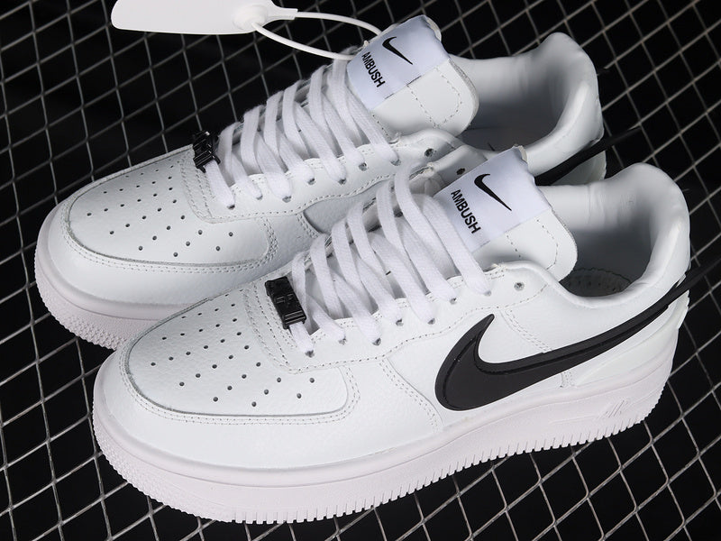 Air Force 1 Low SP AMBUSH "All White/Black"