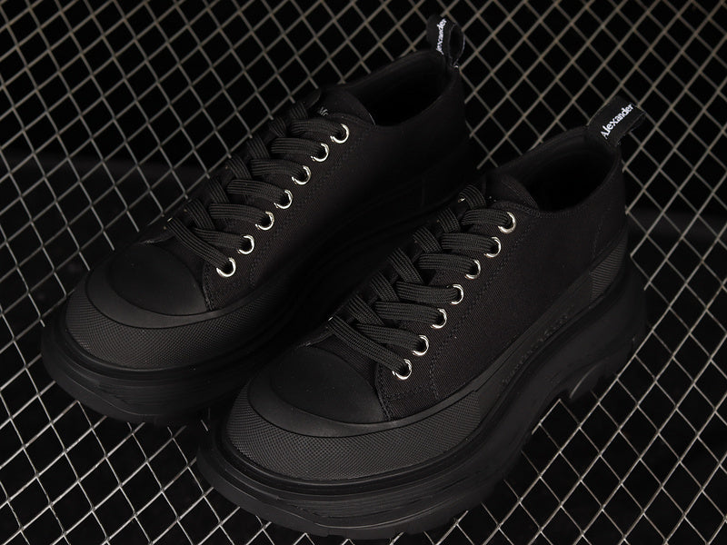 A McQ Tread Slick "Black"