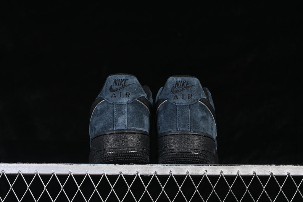 Nike Air Force 1 "Midnight Navy"