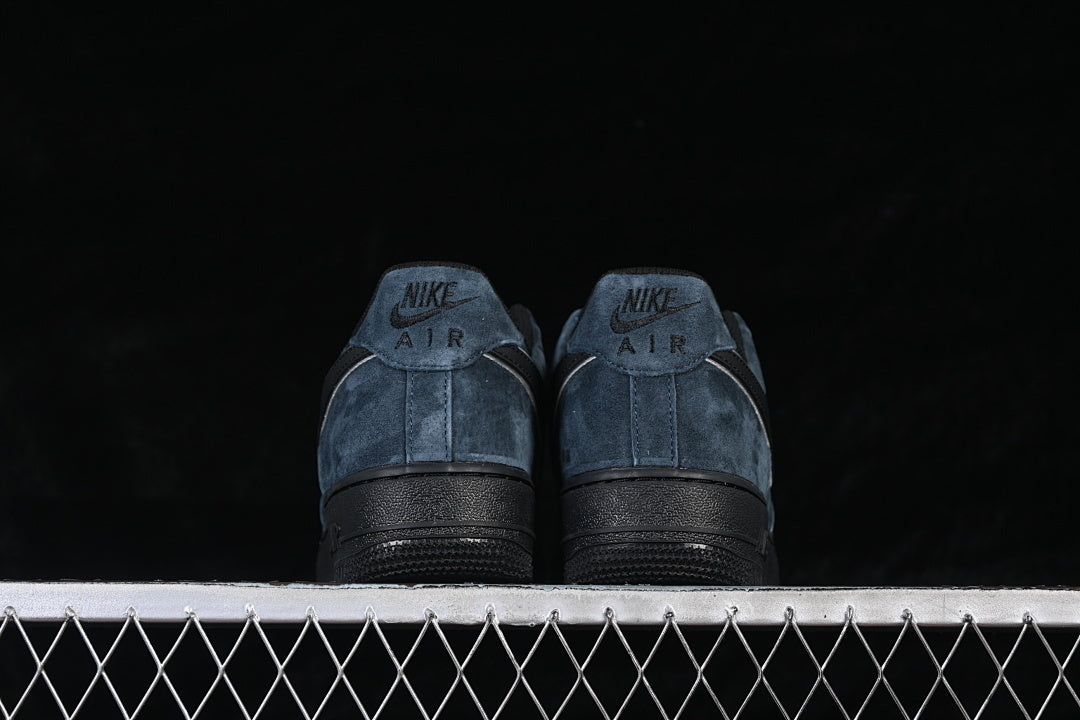 Nike Air Force 1 "Midnight Navy"
