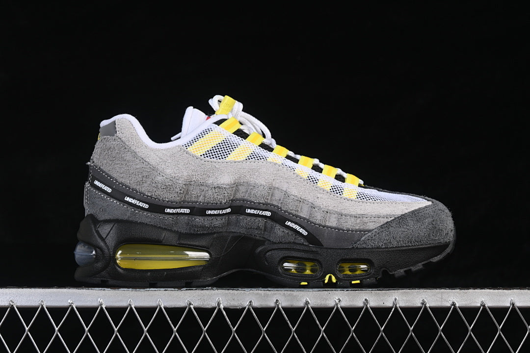 Nike Air Max 95 x UNDEFEATED "Geo Shanghai"