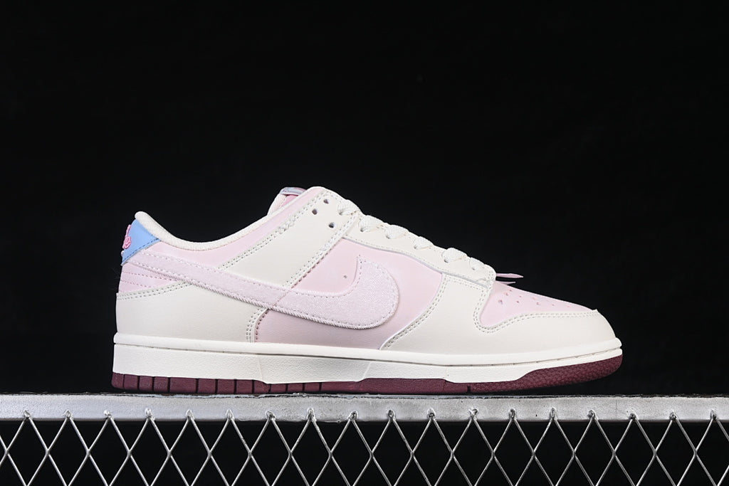 Nike SB Dunk Low "Love"