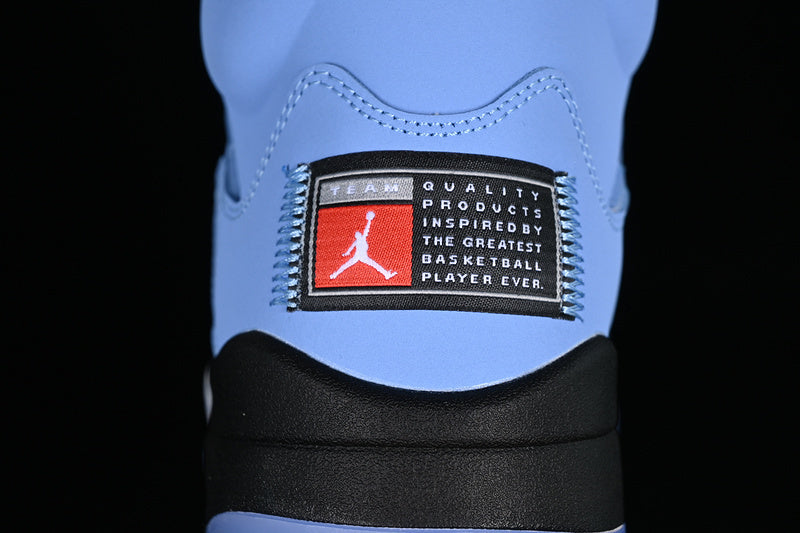 Air Jordan 5 Retro "UNC"