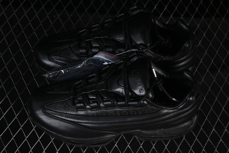Nike Air Max 95 x Supreme "Lux Pack Triple Black"