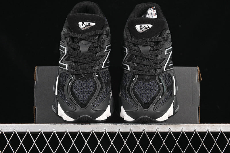 NB 9060  "All Black/White"