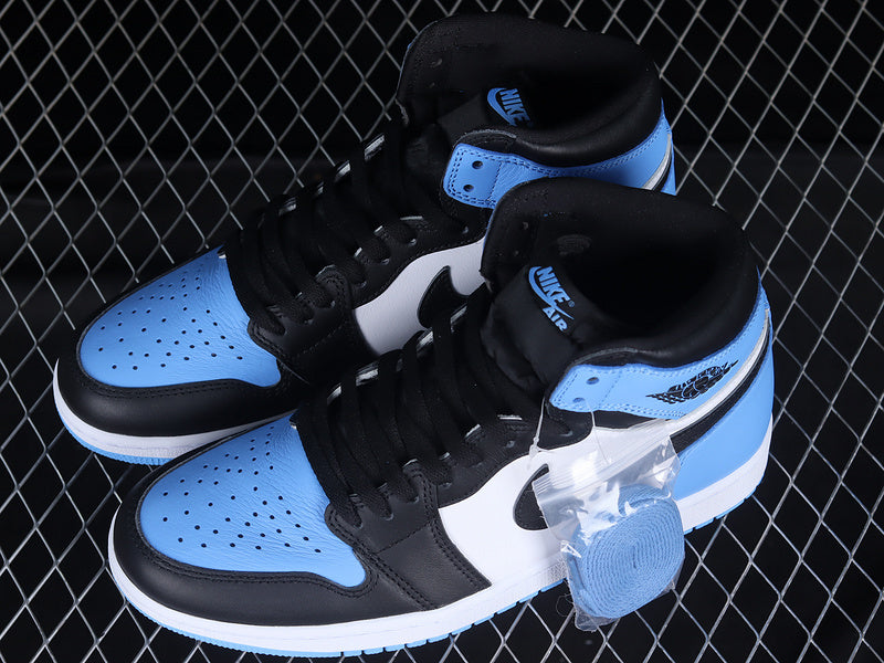 Air Jordan 1 Retro High OG "UNC Toe"
