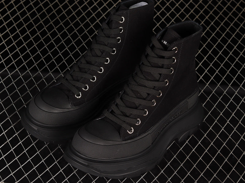 A McQ Tread Slick "Black"