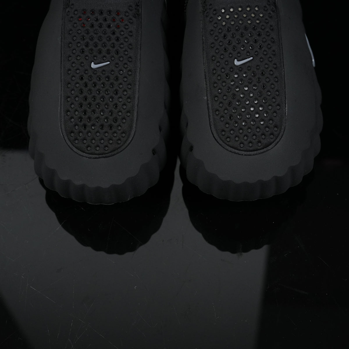Nike Mind 001 "Black Hyper Crimson"