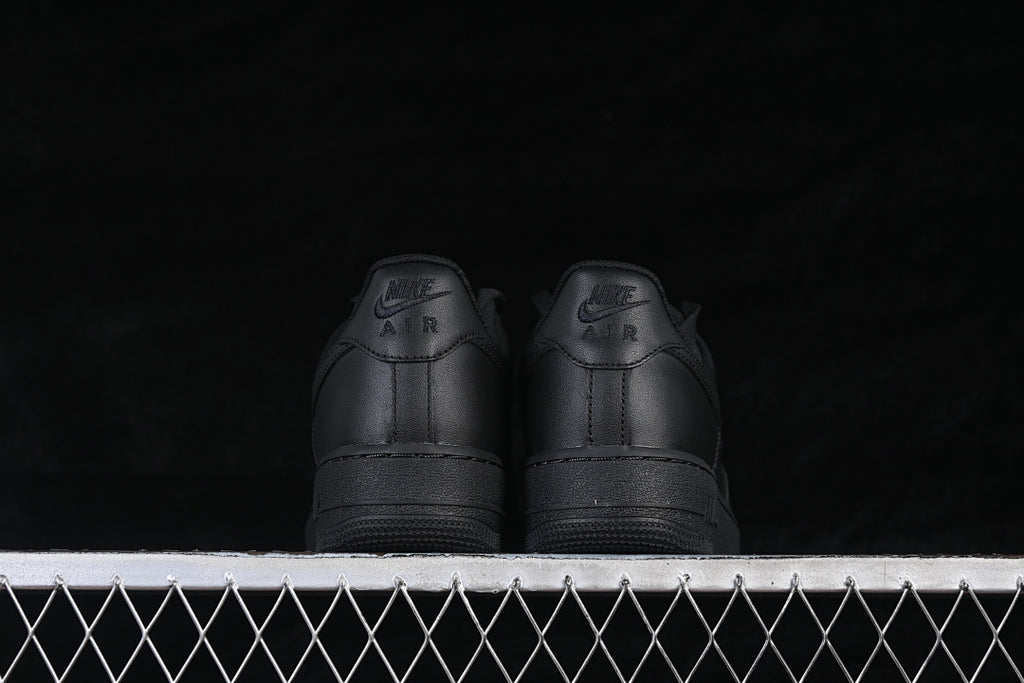 Nike Air Force 1 "Blackout"