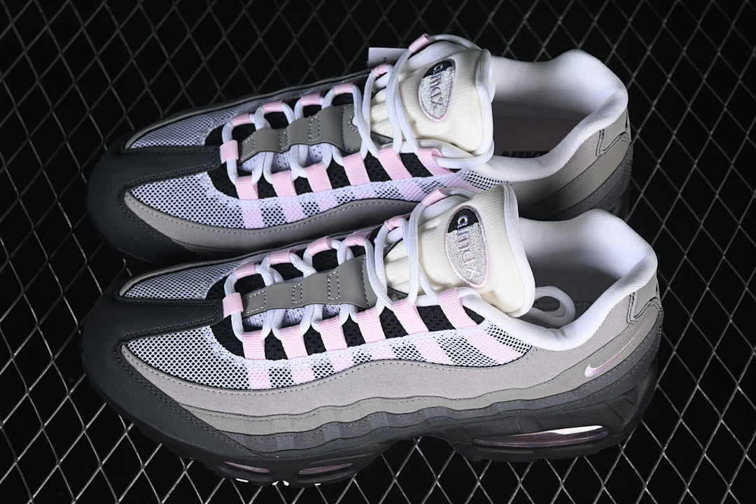 Nike Air Max 95 "Fireberry"