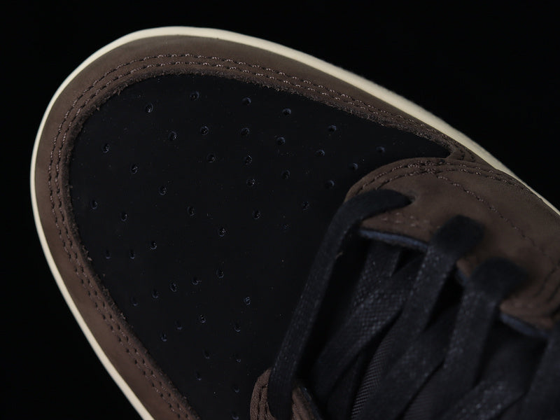 Air Jordan 1 Retro Low OG X Travis Scott "Mocha"