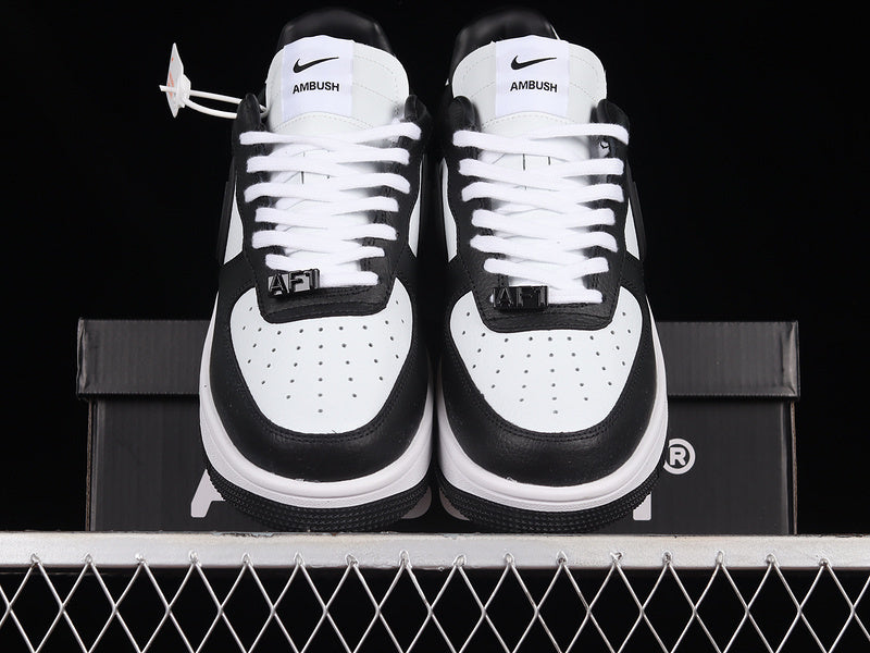 Air Force 1 Low SP AMBUSH "Panda"