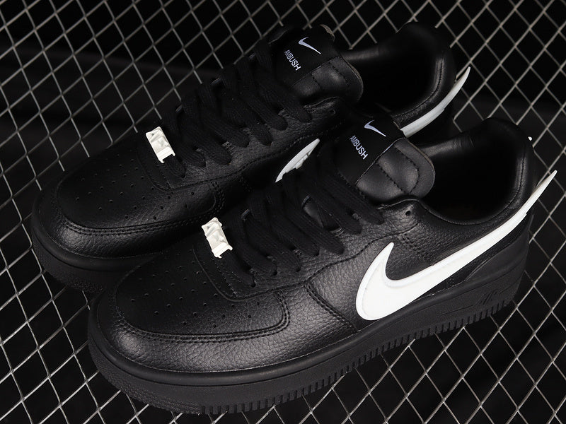 Air Force 1 Low SP AMBUSH "All Black/White"