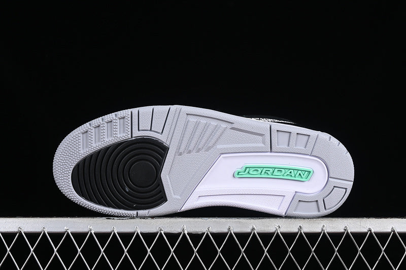 Air Jordan 3 Retro "Green Glow"