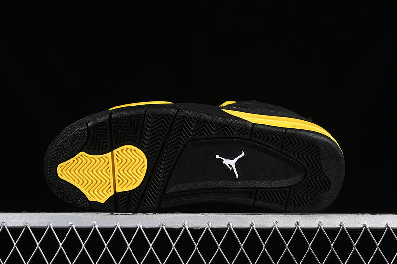 Air Jordan 4 Retro "Thunder"