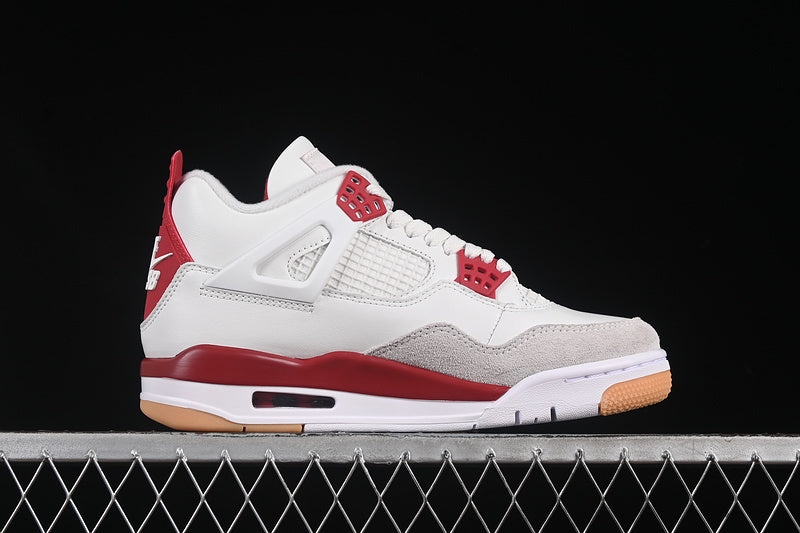 Air Jordan 4 Retro  "Varsity Red"