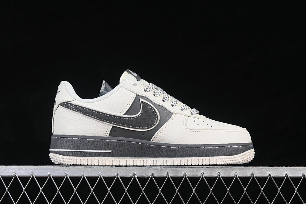 Nike Air Force 1 '07