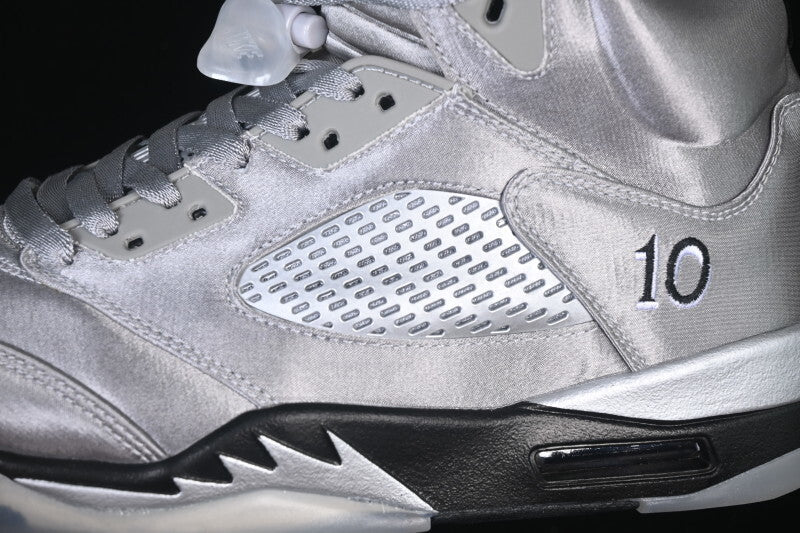 Air Jordan 5 Retro "Metallic Wings"