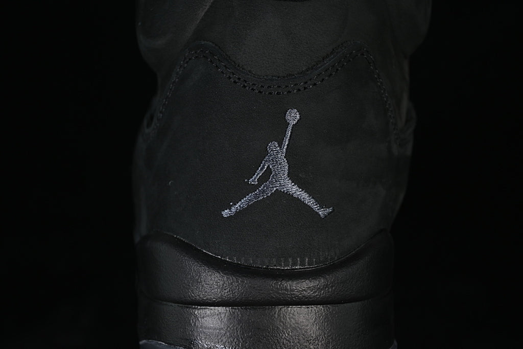 Air Jordan 5 Retro "Black Cat"