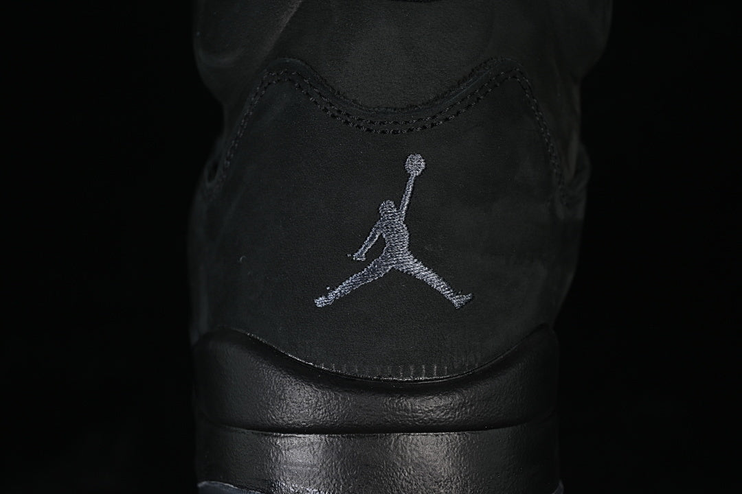 Air Jordan 5 Retro "Black Cat"