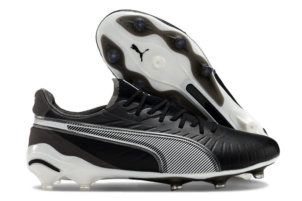 PUMA King Ultimate FG/AG "Black/White"