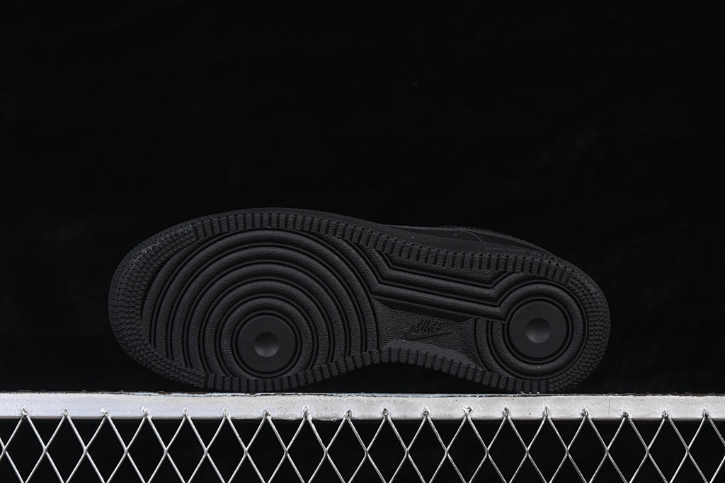 Nike Air Force 1 "Blackout"