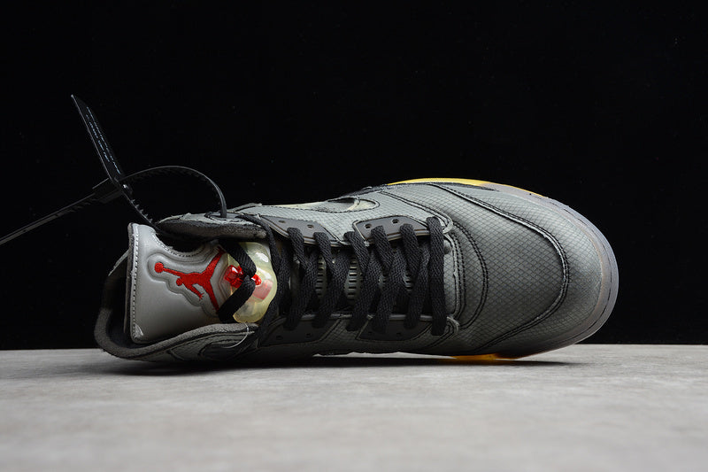 Air Jordan 5 Retro SP X Off-White "Muslin"