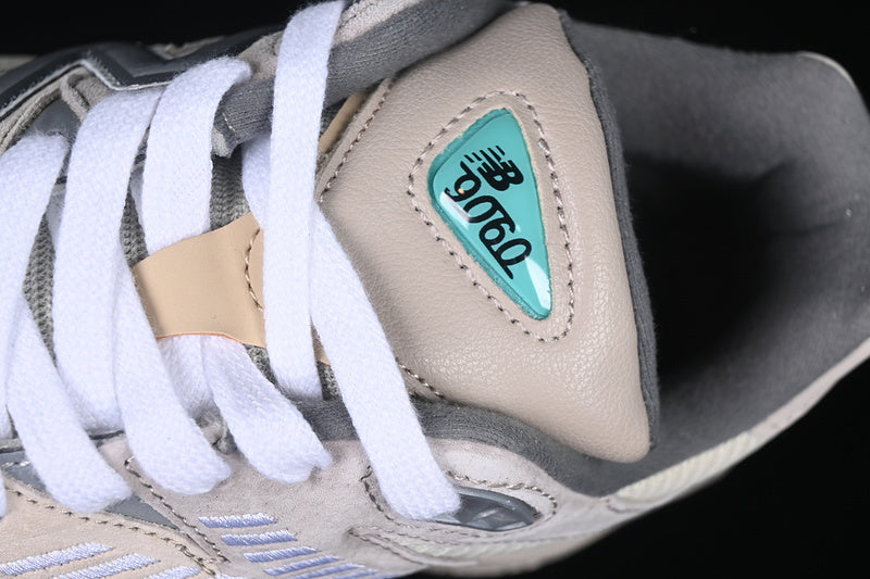 NB 9060 "Sea Salt"