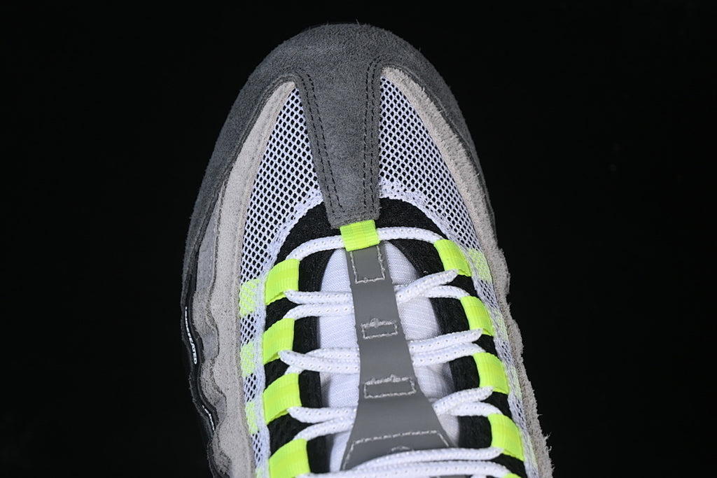 Nike Air Max 95 x UNDEFEATED "Geo NYC Neon"