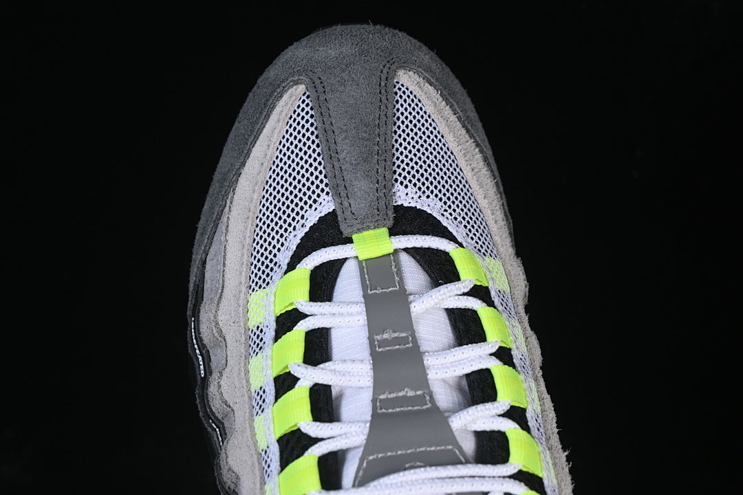 Nike Air Max 95 x UNDEFEATED "Geo NYC Neon"