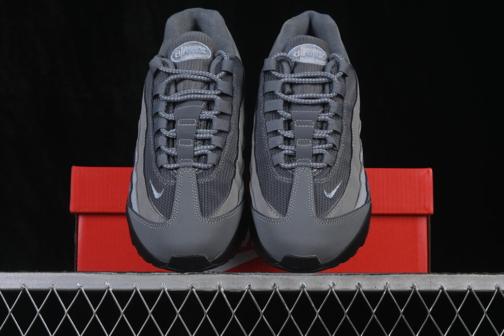 Nike Air Max 95 "Essential"