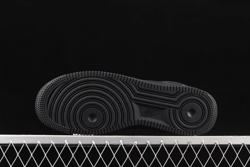 Nike Air Force 1 "Supreme Black"
